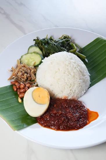Nasi-Lemak-at-Siti-Fatimah